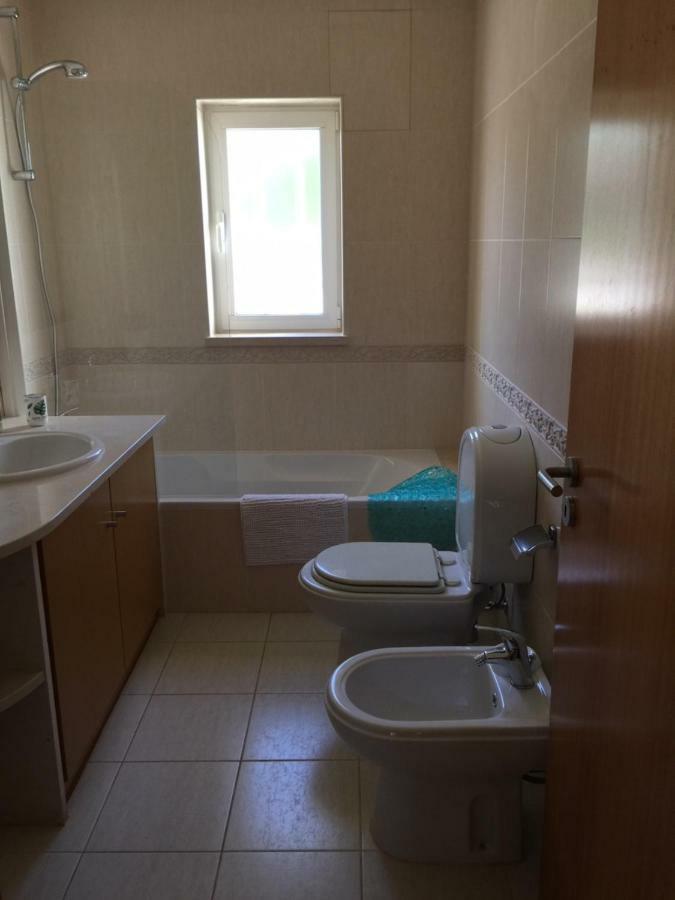 Casa Violeta Villa Mexilhoeira Grande Ngoại thất bức ảnh